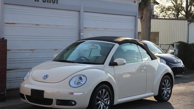 フォルクスワーゲン VW ニュービートルカブリオレ LZ